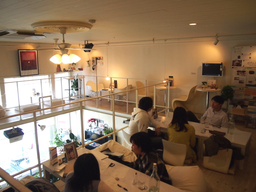 （旧）岡川薬局に行ってみたー小樽の歴史的建造物をリノベーション。遊び心いっぱいのカフェ＆ゲストハウス